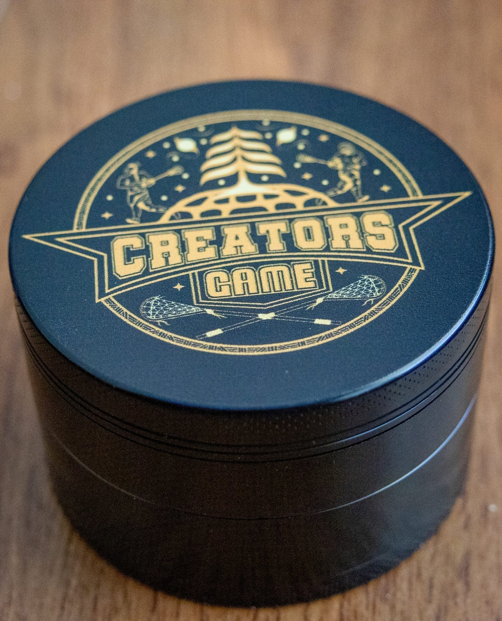 black and gold tobacco crusher