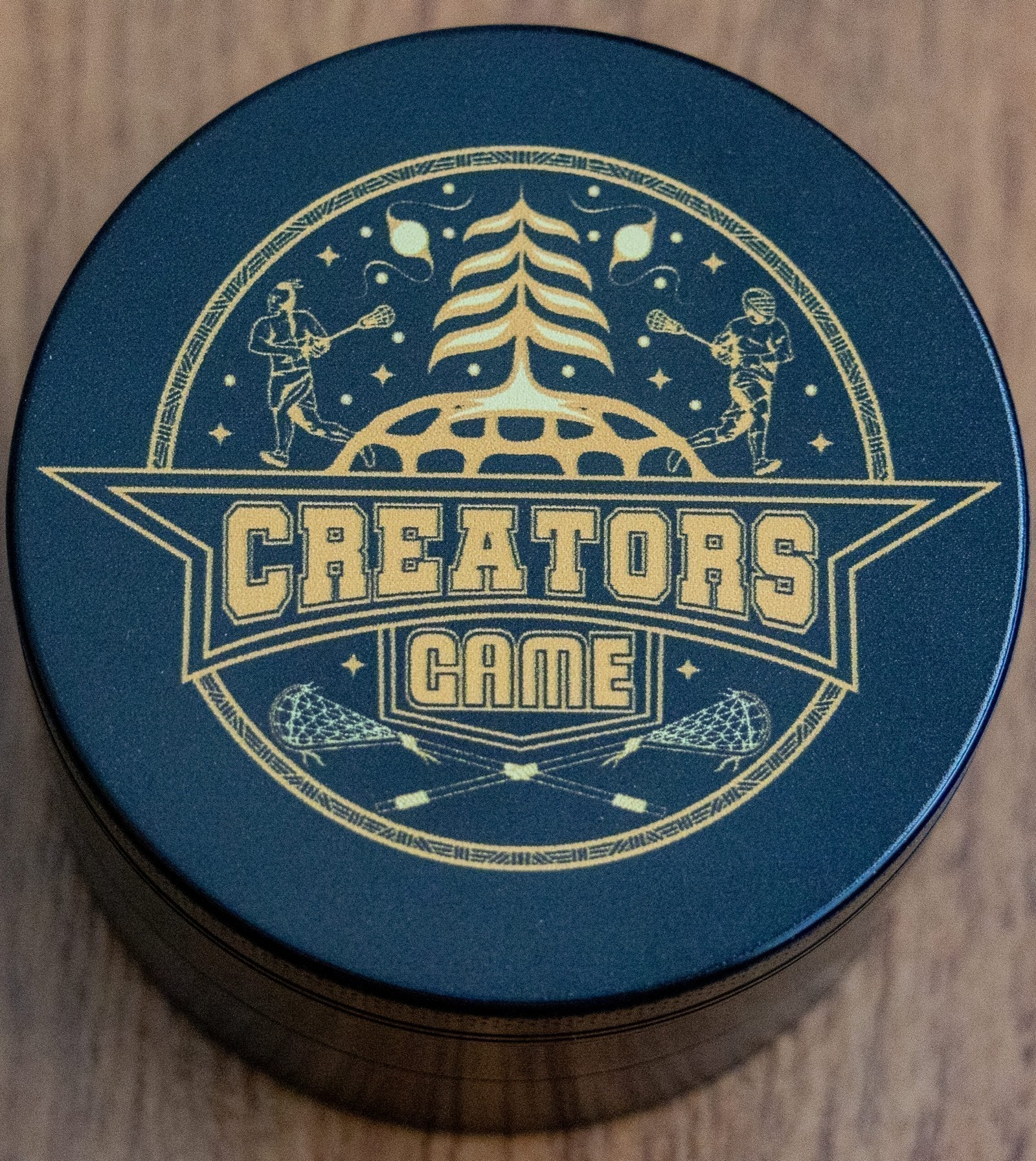 black and gold tobacco crusher